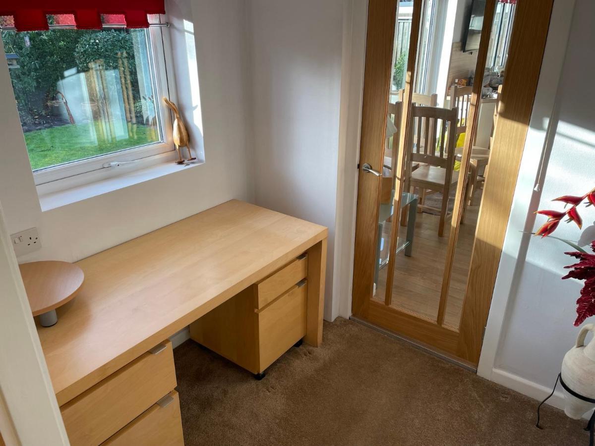 'Sounion' - Fabulous, Spacious Modern House With Large Private Garden In Leafy Lytham Lytham St Annes Exterior foto